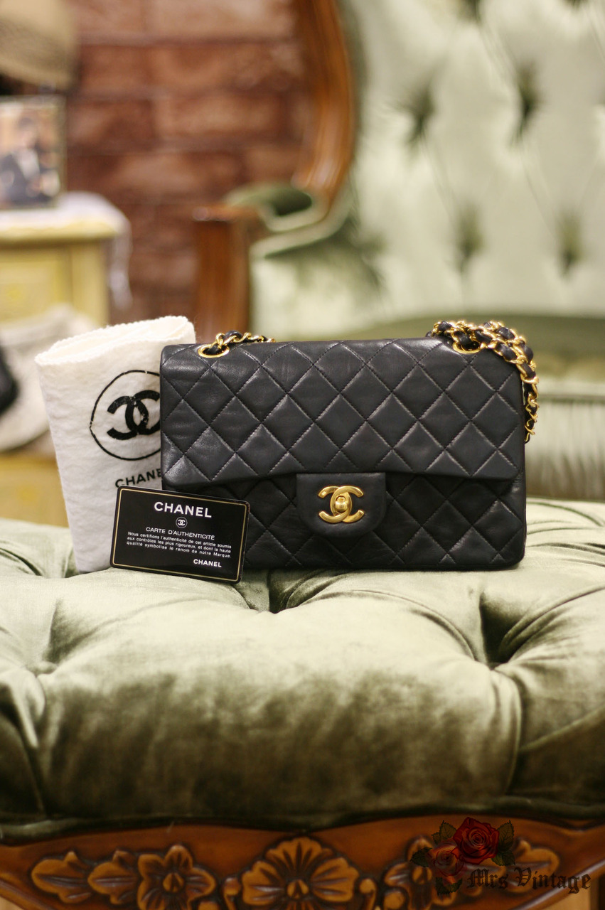 Chanel Classic Vintage Medium Quilted Leather Flap Shoulder Bag