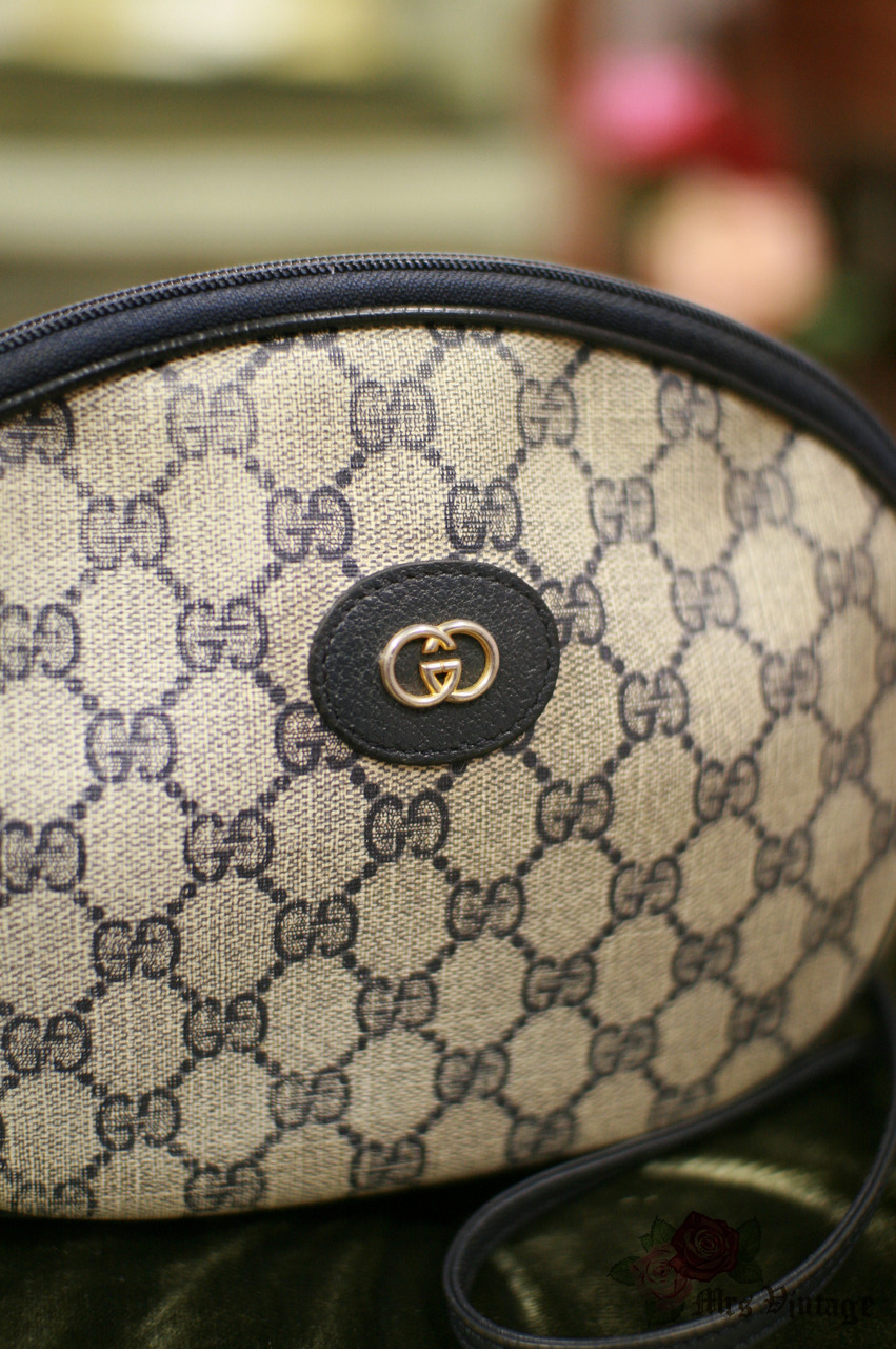 navy gucci purse