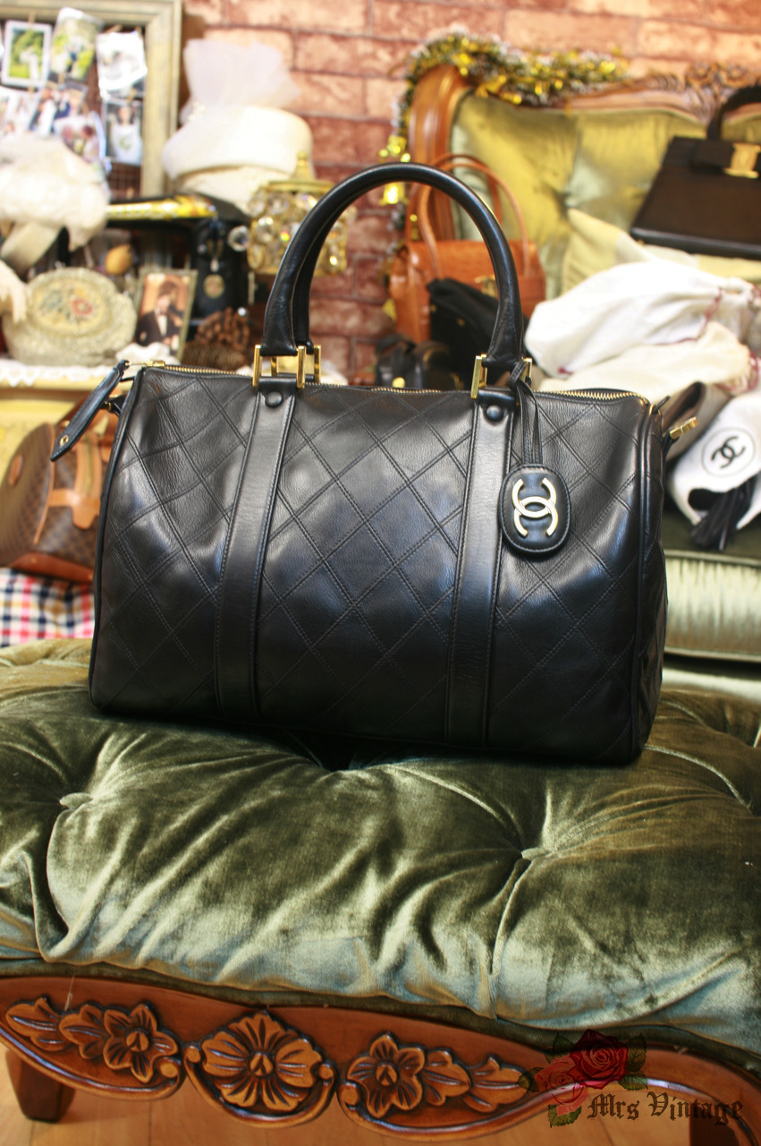 Vintage Chanel Boston Speedy Black Quilted Leather Hand Bag +