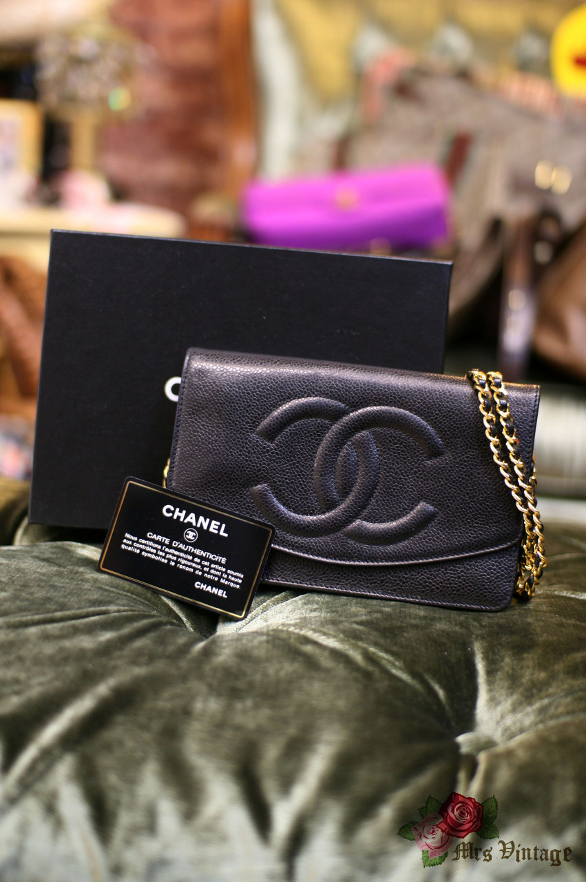 CHANEL Vintage Black Caviar Wallet on Chain WOC Flap Bag Gold HW