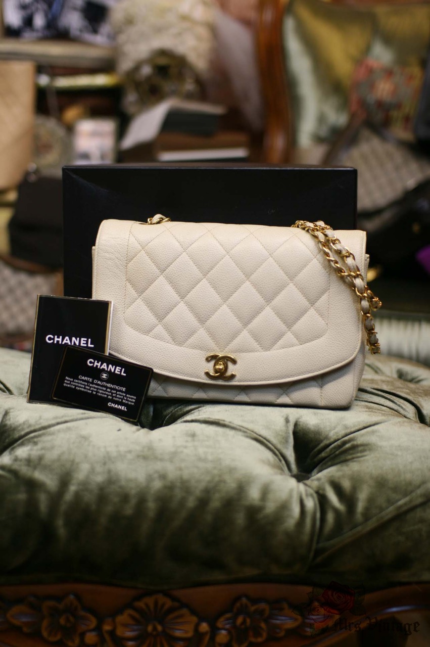 Chanel Caviar IVORY Vintage Quilted Classic Diana Flap Bag RARE - Mrs  Vintage - Selling Vintage Wedding Lace Dress / Gowns & Accessories from  1920s – 1990s. And many One of a