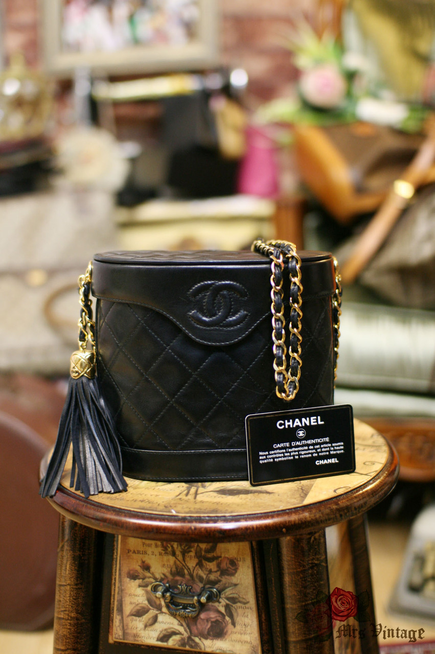 vintage chanel satin - Gem