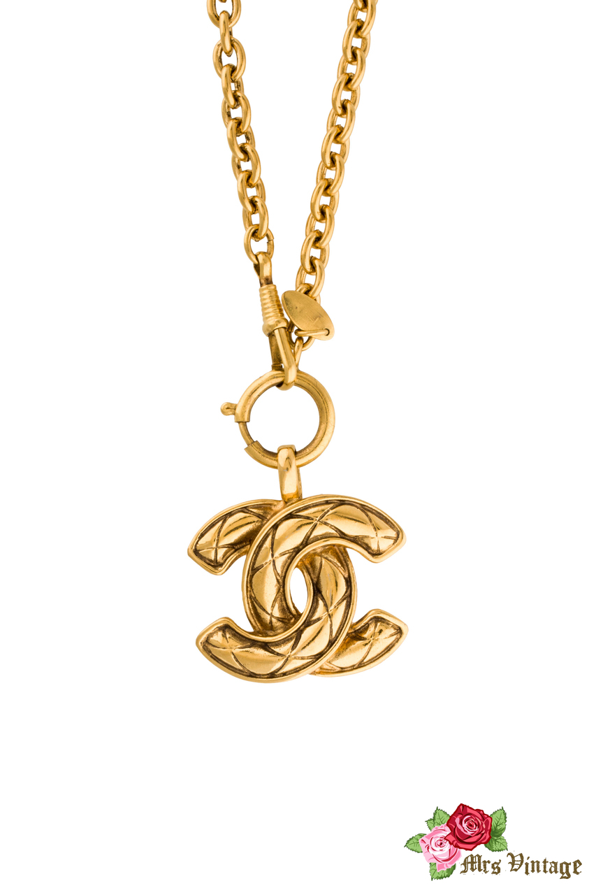 Vintage Chanel Quilted CC Golden Pendant Necklace Chunky Chic