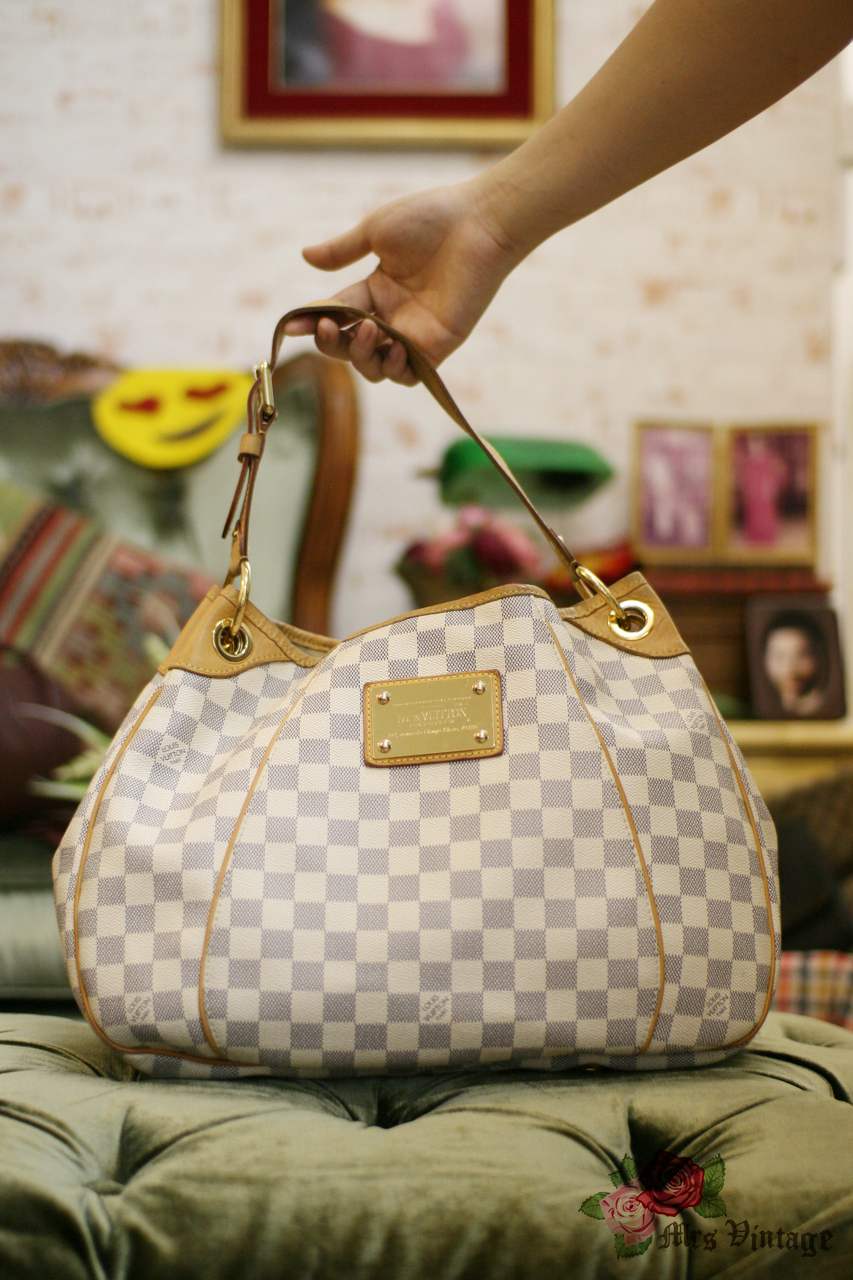 Used Louis Vuitton Galliera Pm Damier Azur Wht/Pvc/White/Whole Pattern Bag