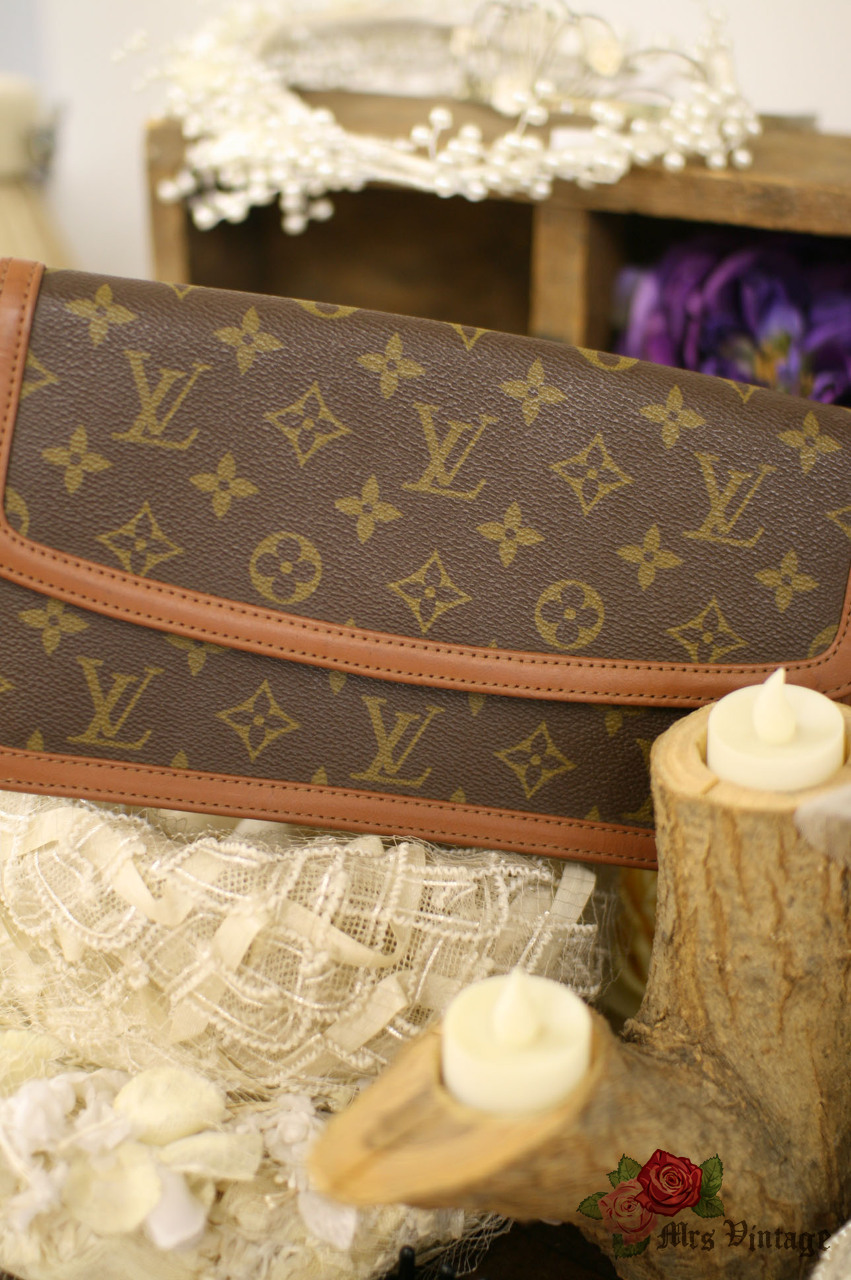 Louis Vuitton pochette Dame vintage in tela monogram e finiture in