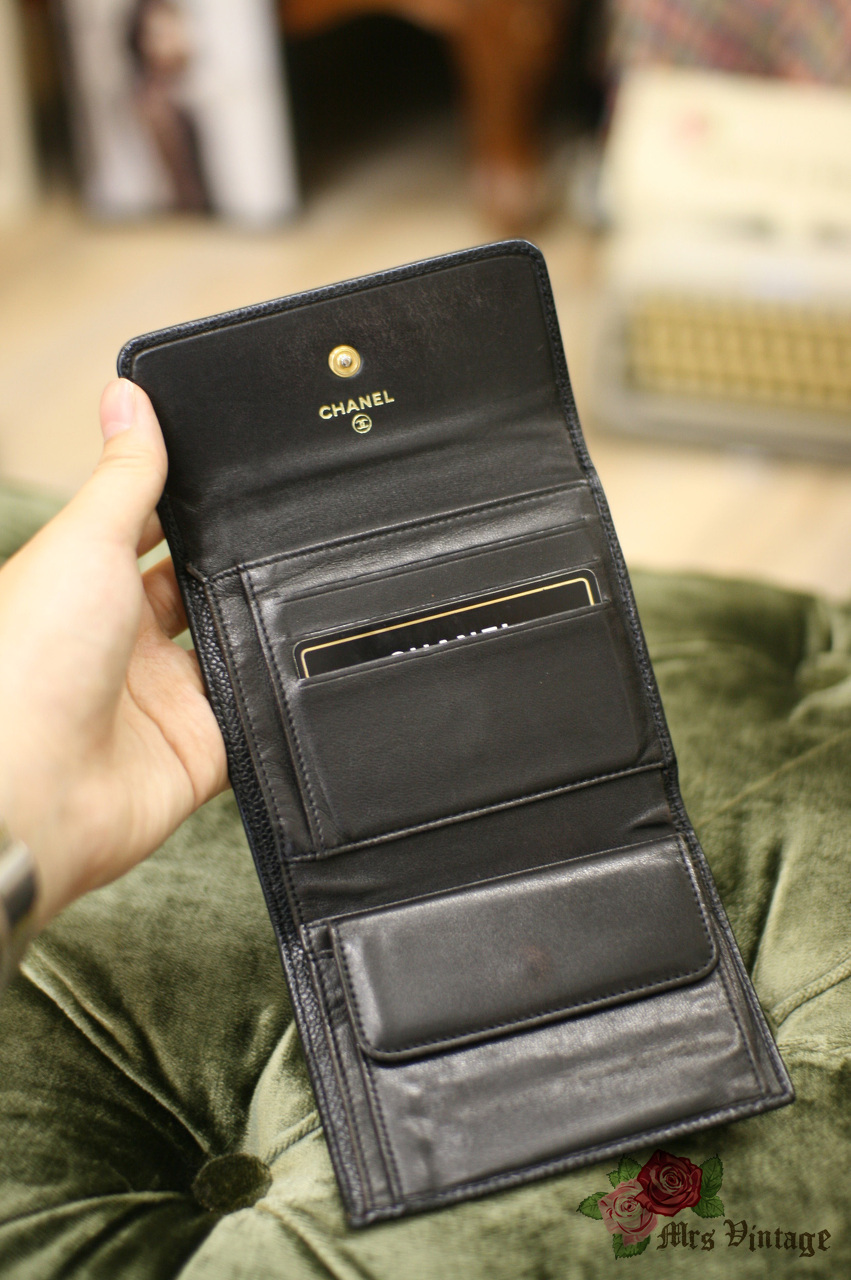 Black Caviar Small Wallet – Opulent Habits