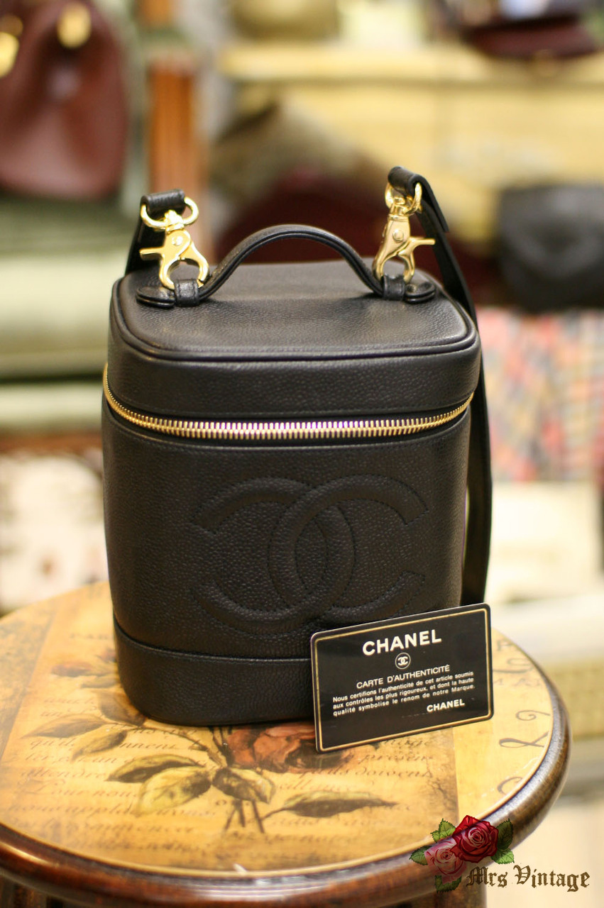 Chanel Caviar Leather Vanity Case Bag With Leather Strap #009