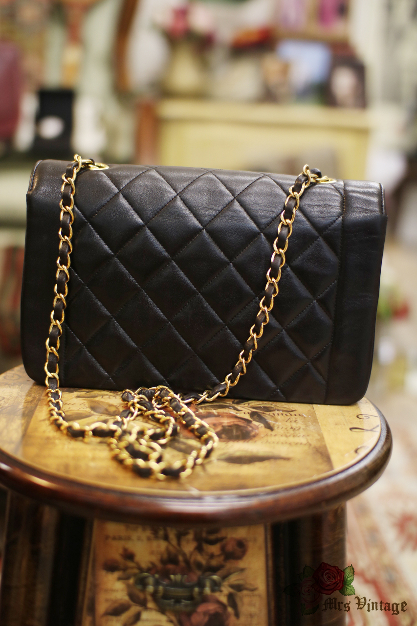 Vintage 90s chanel black - Gem