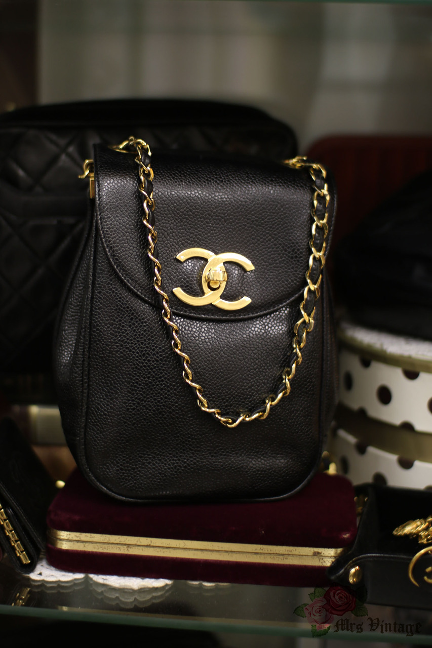 1990's Vintage Chanel Black Caviar Zipper Tote Bag