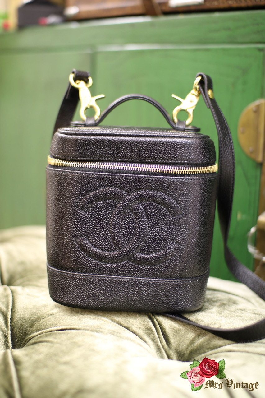 Chanel Caviar Leather Vanity Case Bag With Leather Strap #008