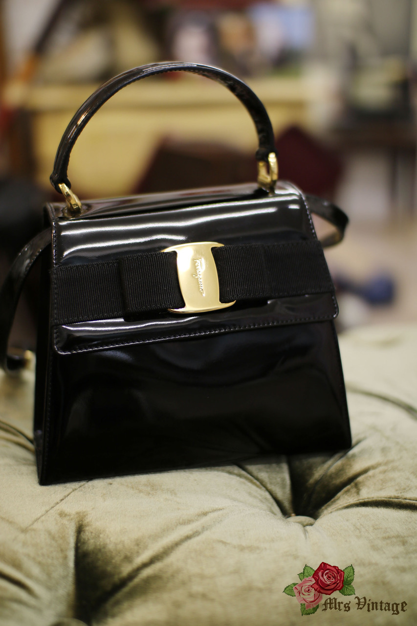 vintage ferragamo kelly bag