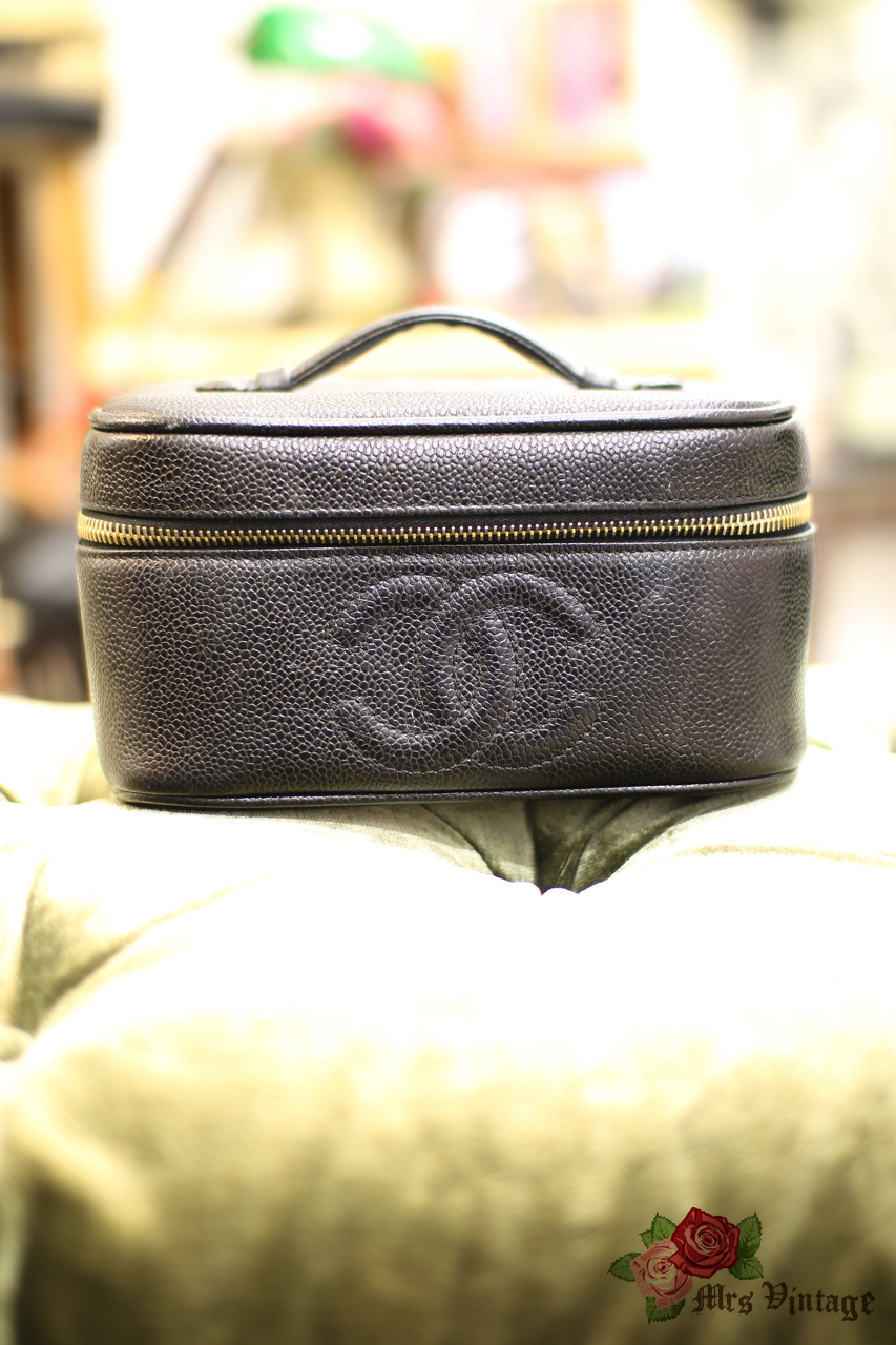 vintage Vanity Chanel Bags for Women - Vestiaire Collective