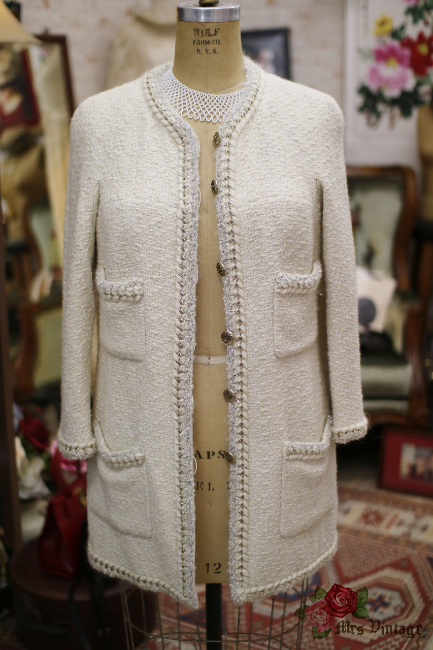 Pre Owned Chanel Ivory Wool Tweed Jacket from 2014 Sz 44 - Mrs Vintage -  Selling Vintage Wedding Lace Dress / Gowns & Accessories from 1920s –  1990s. And many One of