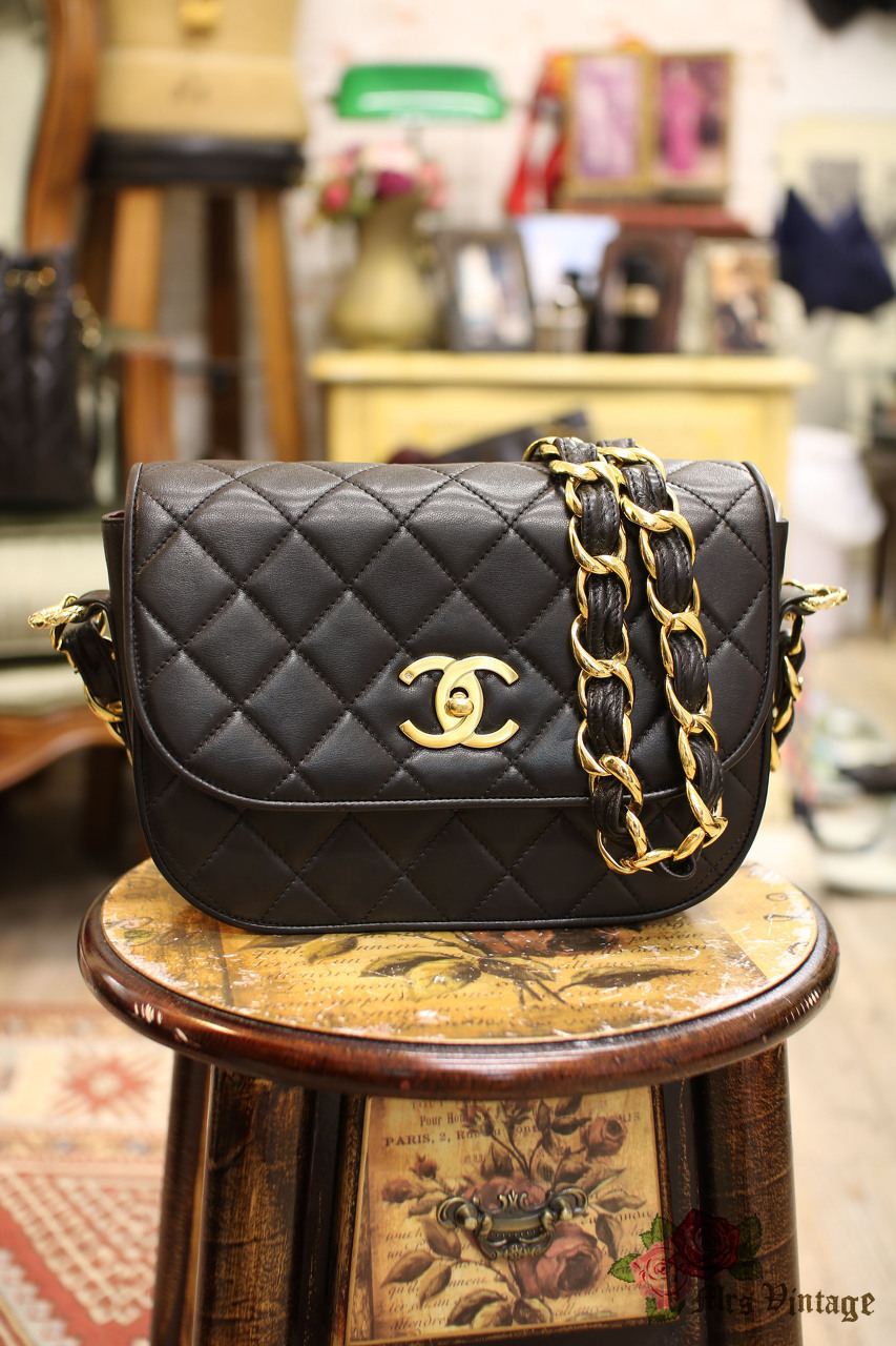 Chanel Bag Chanel Vintage Shoulder Bag Chain Strap 