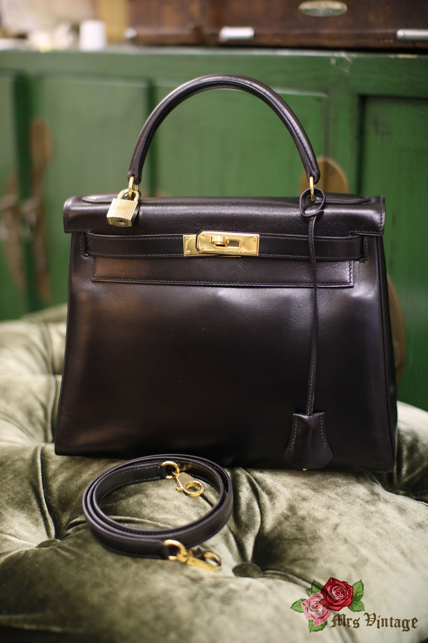 Hermès Kelly 28 black calf sold at auction on 10th July