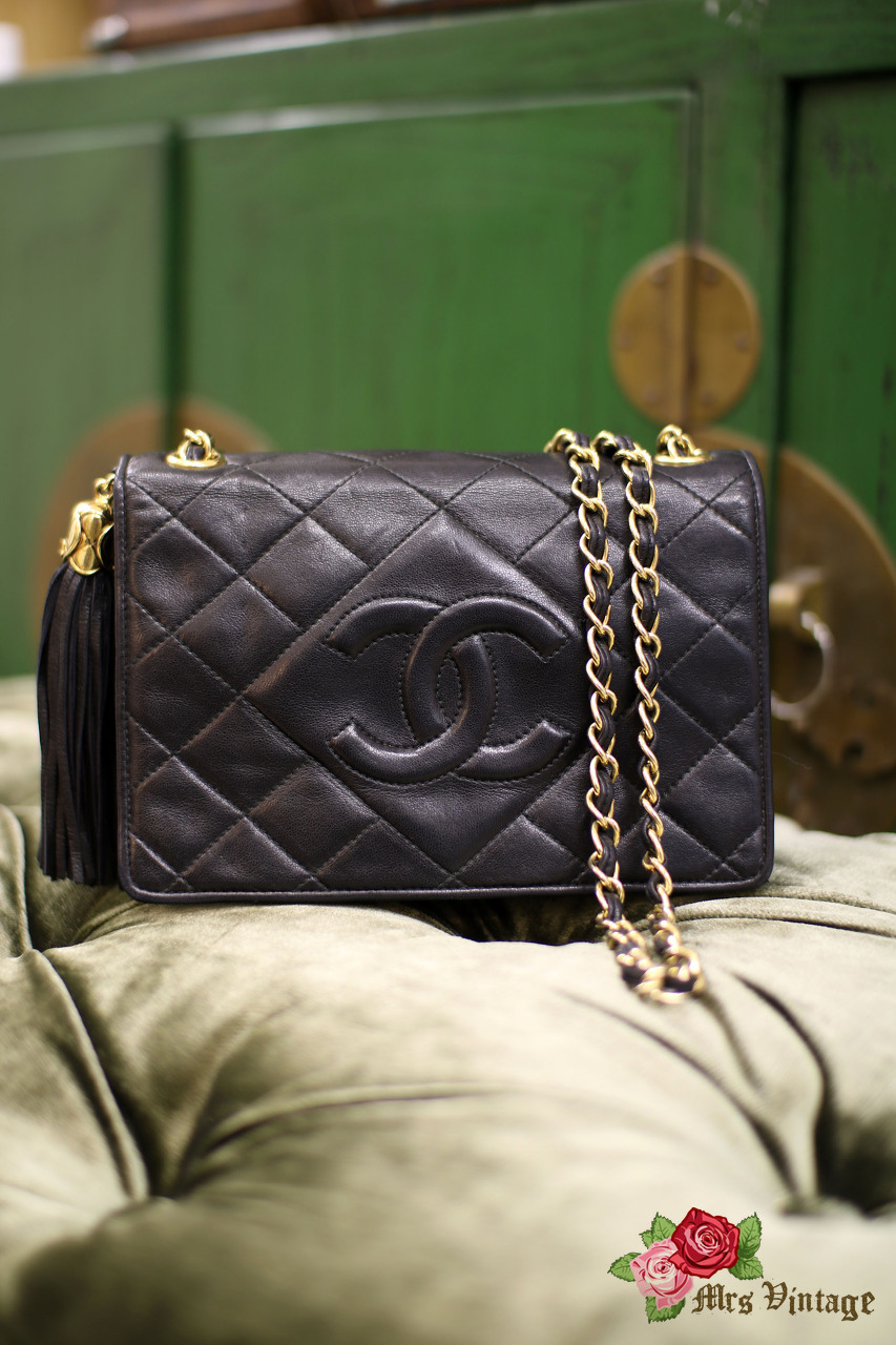 CHANEL Vintage CC Quilted Leather Tassel Shopper Bag Black