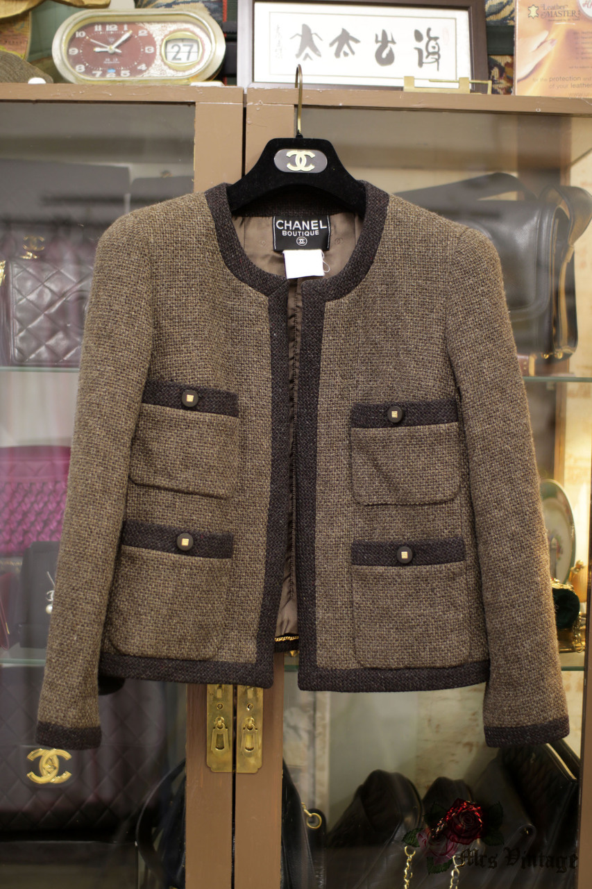 chanel tweed jacket 40