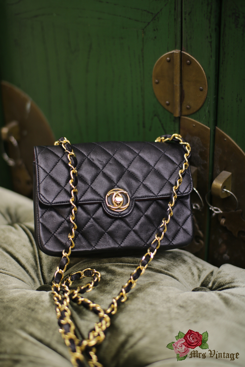 black mini purse chanel