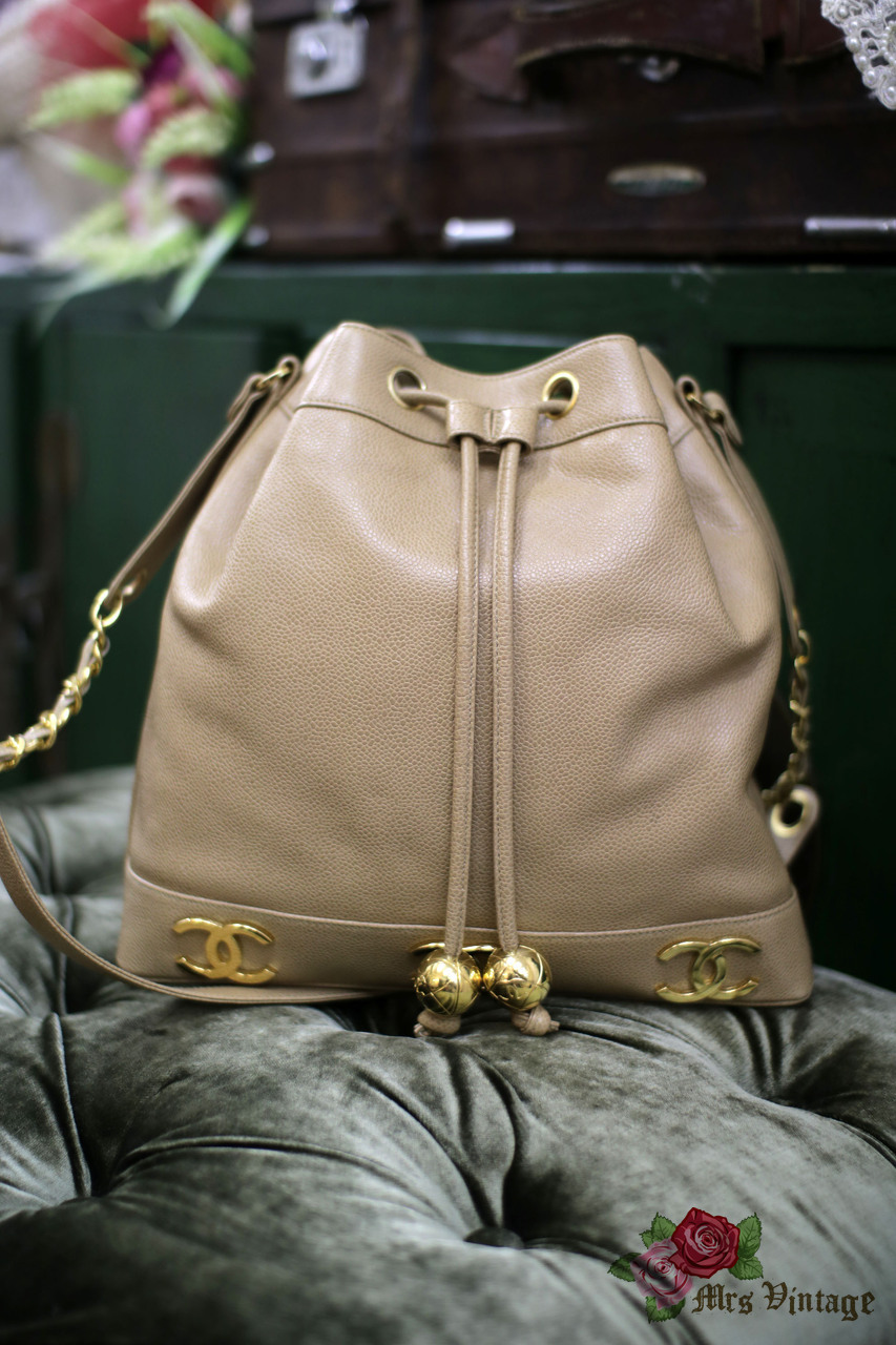 Vintage Chanel Beige Caviar Bucket Bag Large Size - Mrs Vintage