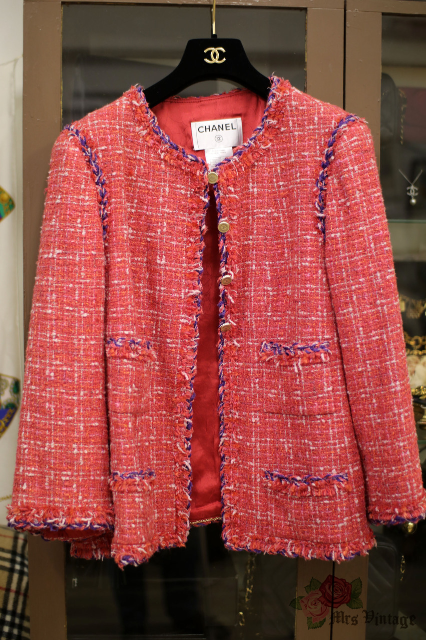Pre owned Chanel Red Tweed Jacket size 42 Medium Length - Mrs Vintage -  Selling Vintage Wedding Lace Dress / Gowns & Accessories from 1920s –  1990s. And many One of a