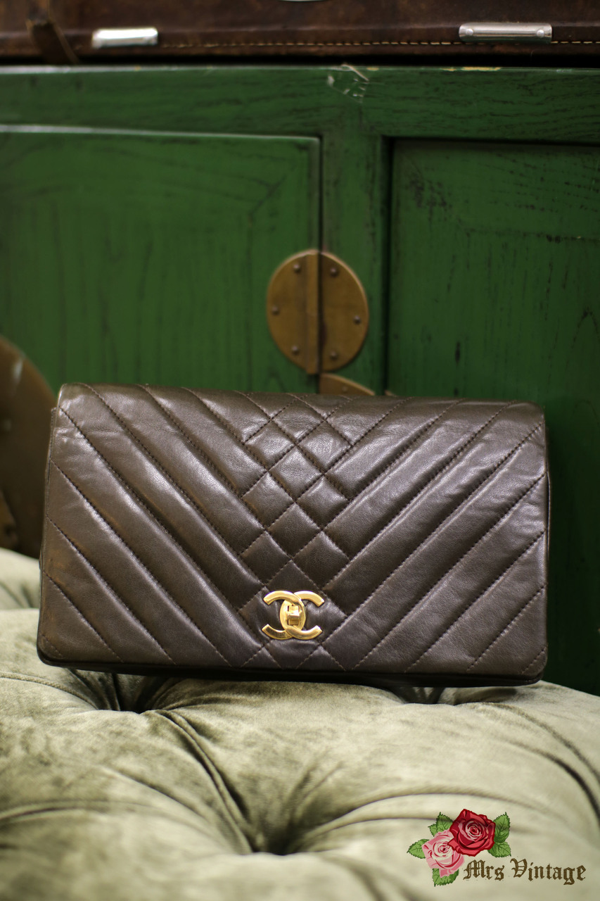 chanel handbag 1960