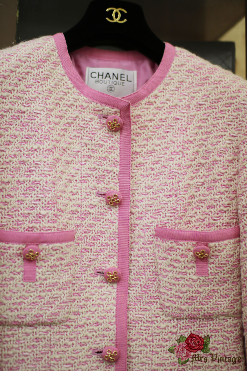Vintage Chanel Pink Tweed Jacket from 1991 FR36 Same as Linda Evangelista - Mrs  Vintage - Selling Vintage Wedding Lace Dress / Gowns & Accessories from  1920s – 1990s. And many One