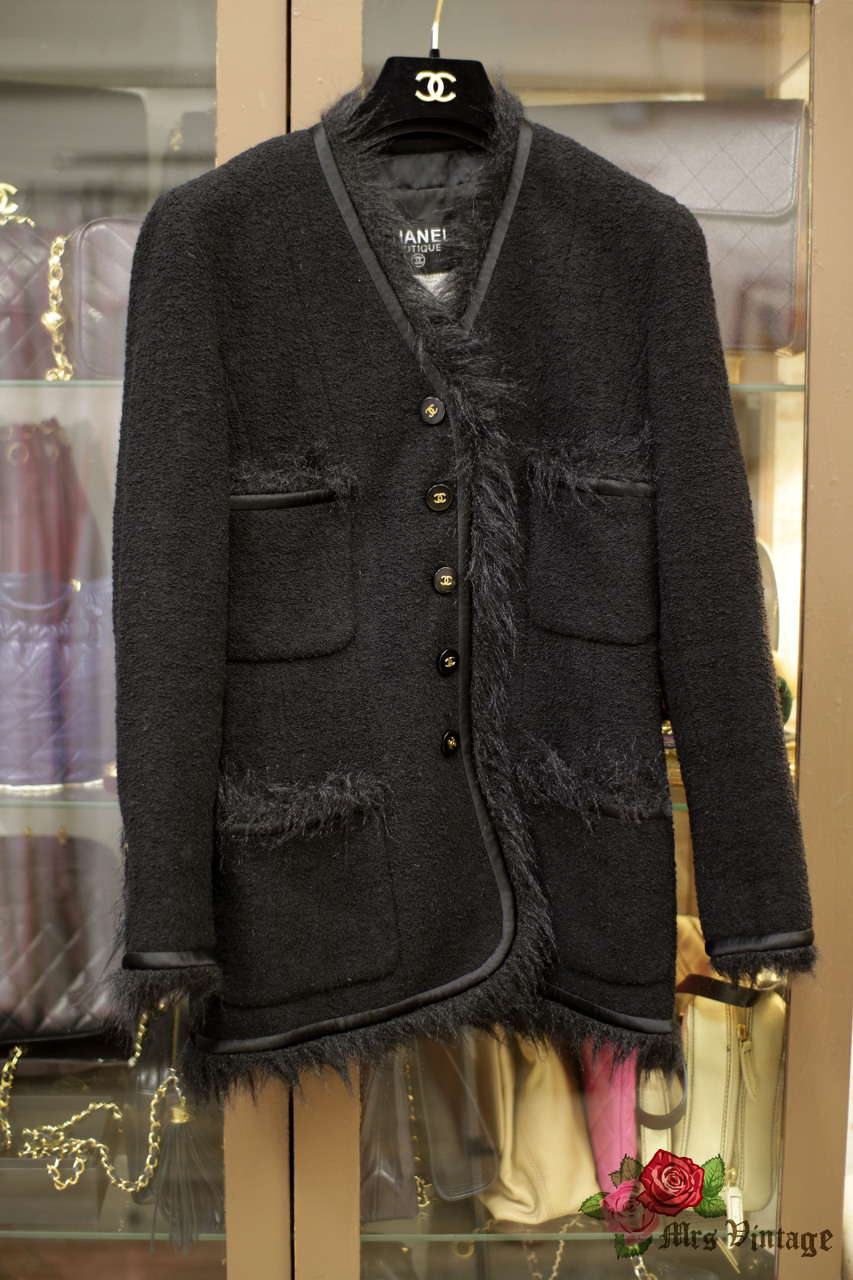 CHANEL 94A #38 CC Sleeveless Fur Vest Jacket Pink Vintage Authentic 94702