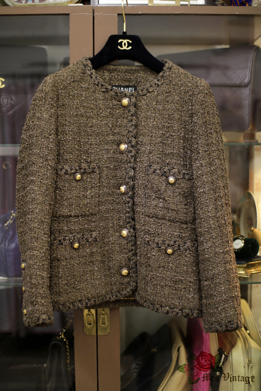 Vintage Chanel Coat in Beige Cashmere Wool — singulié