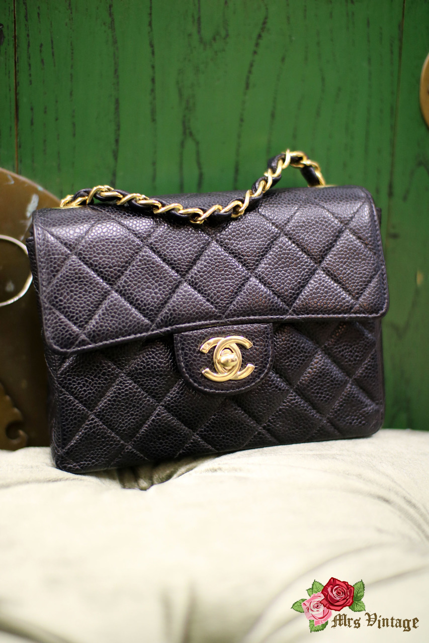 vintage chanel caviar flap