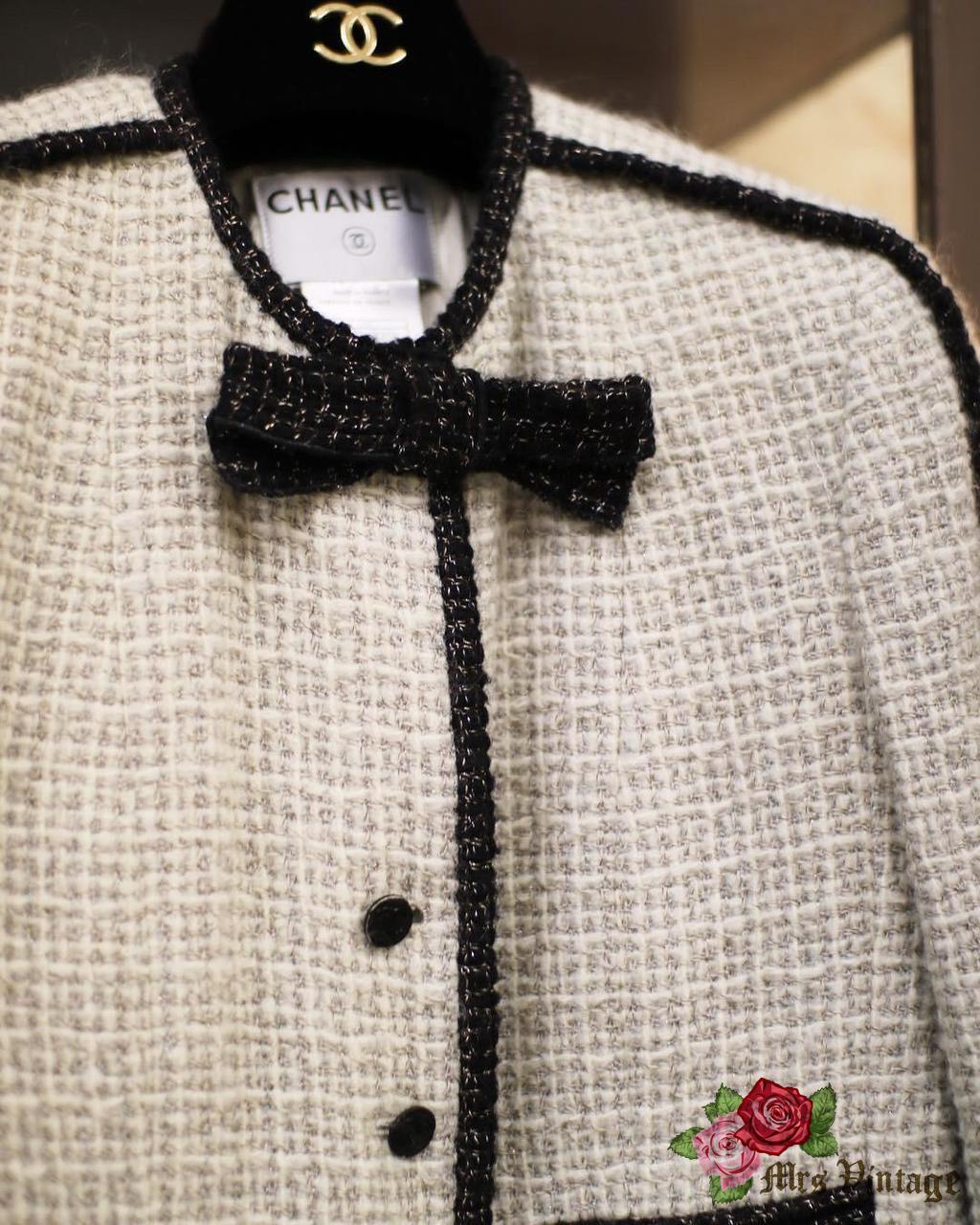 CHANEL, Jackets & Coats