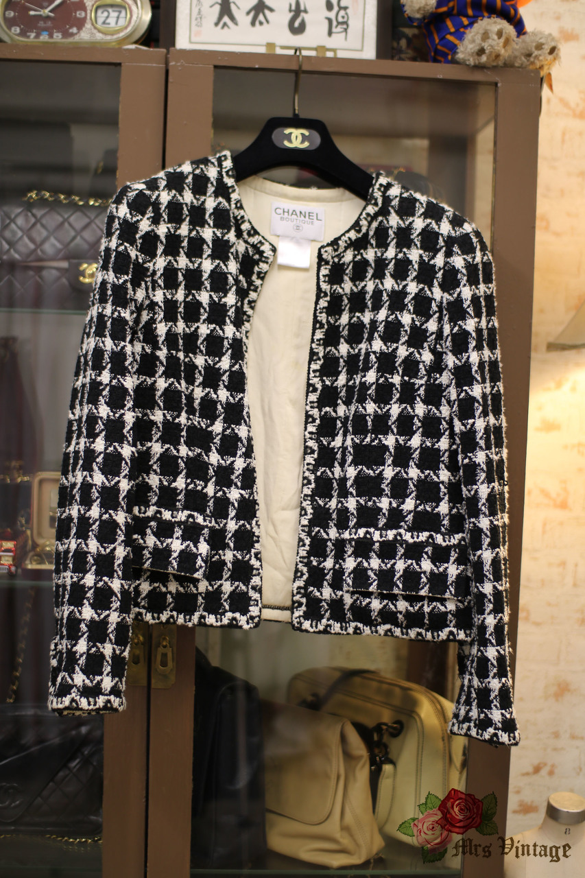 chanel white and black jacket