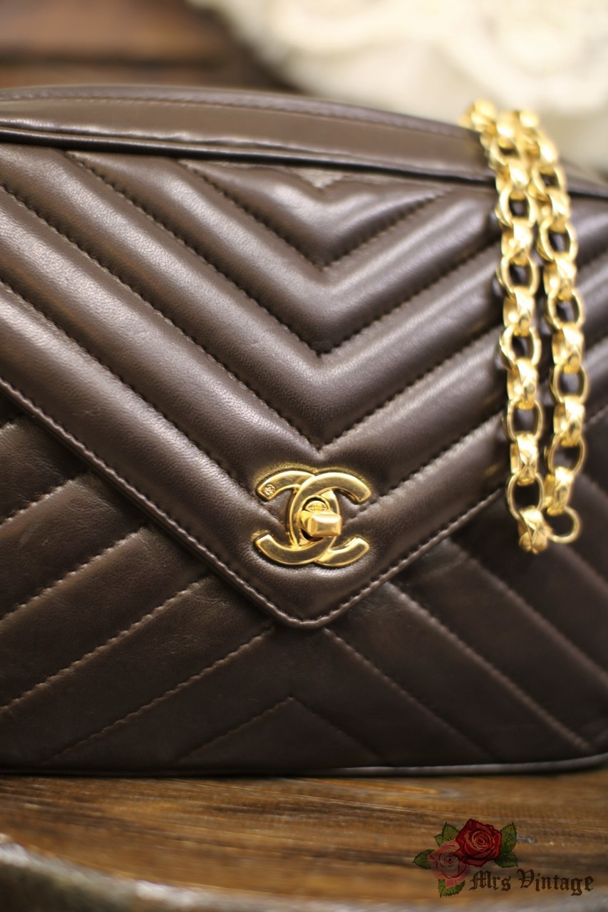 brown chanel purse caviar