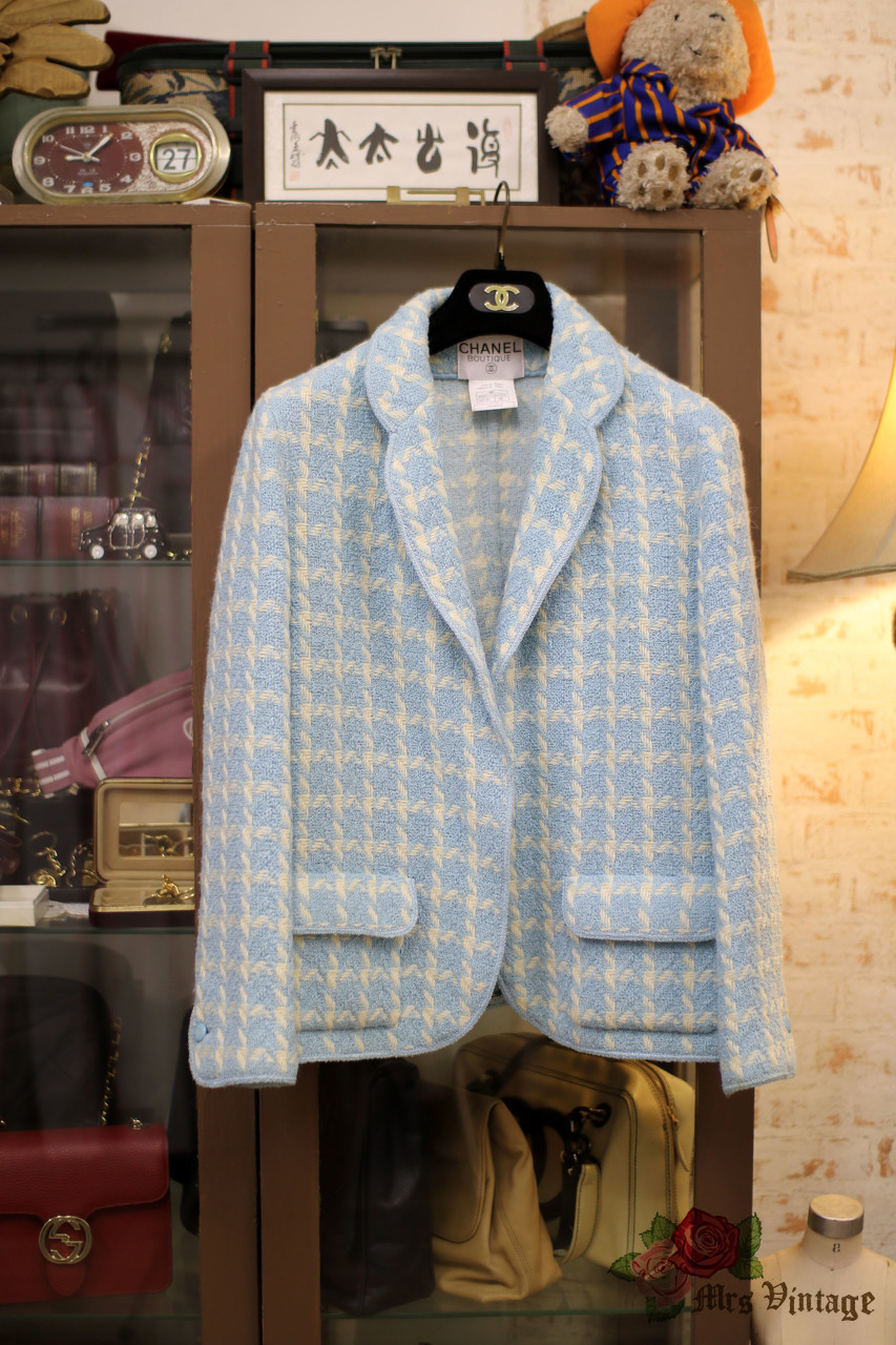 Chanel 2018 Tweed Pattern Evening Jacket - Blue Jackets, Clothing -  CHA899798