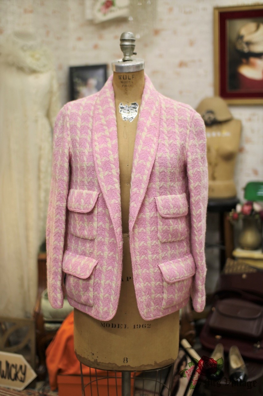 Vintage Chanel Pink Wool Jacket 1996 FR36 - Mrs Vintage - Selling