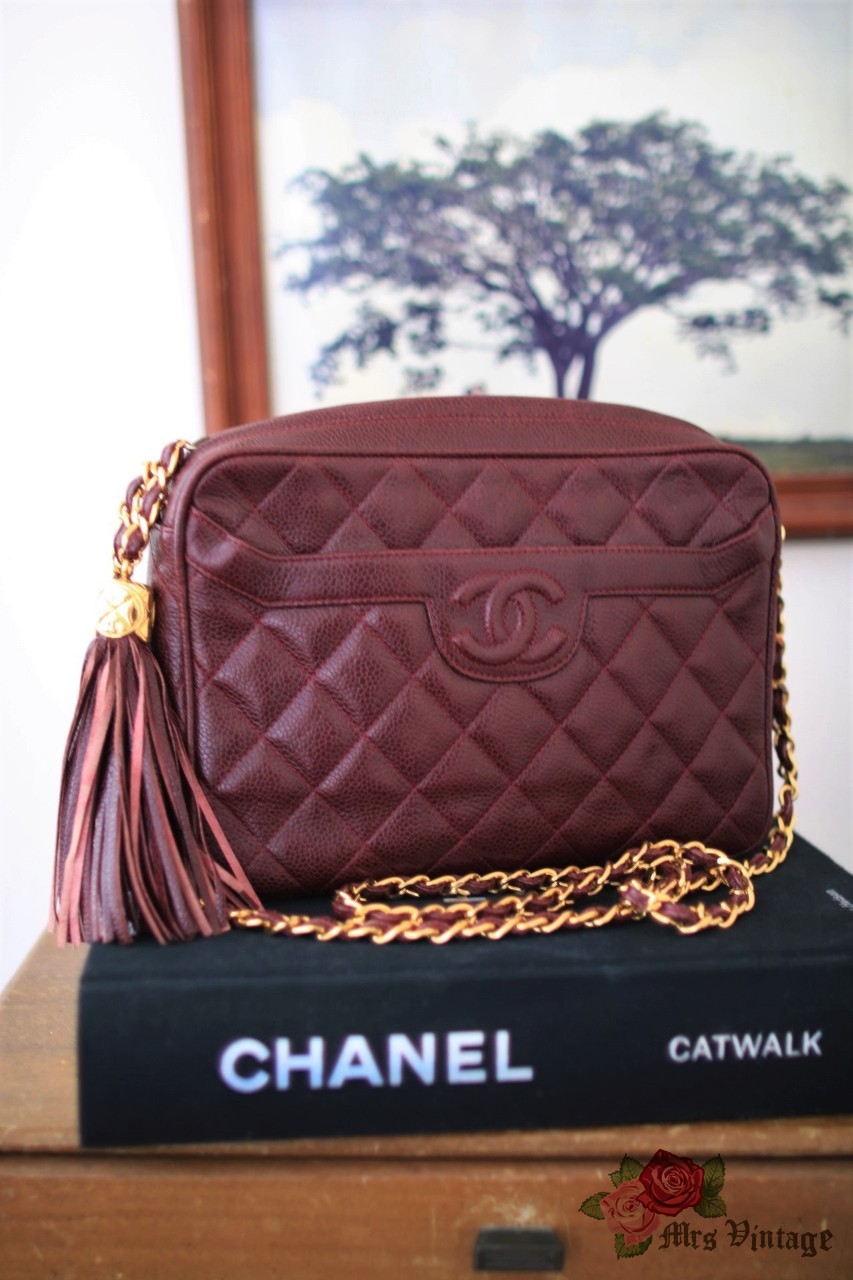 Vintage Chanel Forest Green Chevron VStitch Caviar Leather Fringe