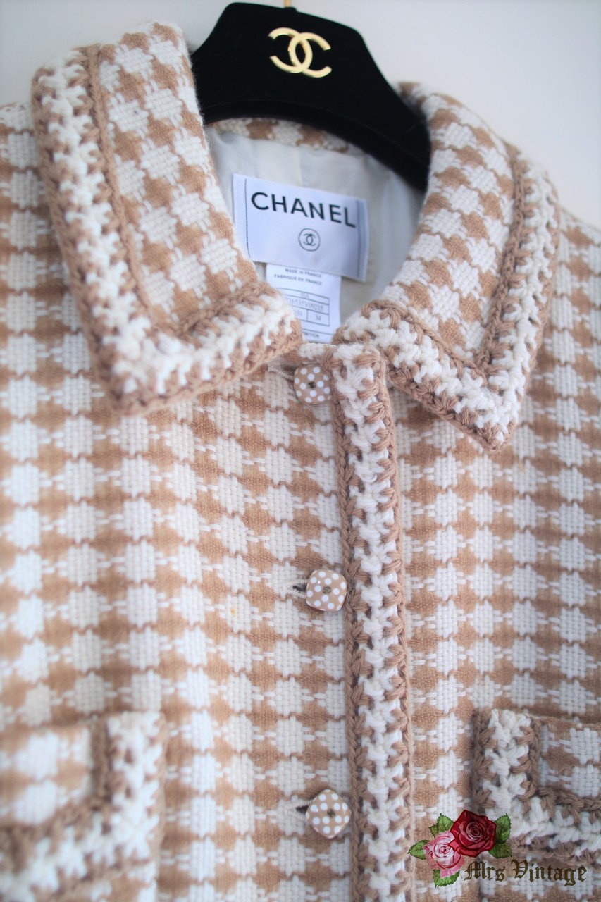 Vintage Chanel Ivory Beige Wool Alpaca Houndstooth Jacket FR34 2000 Fall -  Mrs Vintage - Selling Vintage Wedding Lace Dress / Gowns & Accessories from  1920s – 1990s. And many One of