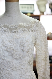 1960s All Lace Wiggle Wedding Dress Sz S/M