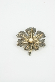Vintage Gold Tone Floral Brooch