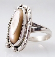 Vintage Native American Sterling and Shell Ring-Sz 7