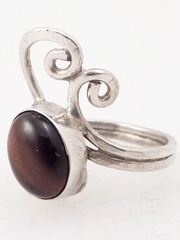 Vintage Loopty Sterling and Red Tigers Eye Ring-Size 5.75
