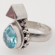 Vintage Blue Topaz and Garnet Vintage Sterling Ring Sz 7