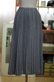 Vintage 80s Light Grey Checker Pleated Skirt (Size S/M)