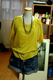 Vintage 1980s Japanese Yellow Ribbon Top