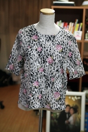 Vintage 1970s Leopard and Rosey Floral Top