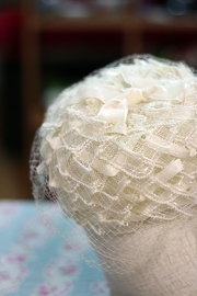 1960s Vintage Creme Ribbon Mesh Bridal Hat with veil