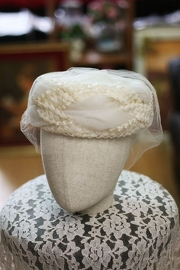 1960s Ivory Pillbox Hat with Tulle