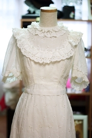 1960's Vintage White Cotton Eyelet lace trim Wedding Dres