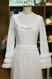 1970s Cotton Eyelet Ruffles Wedding Dress Sz XS/S