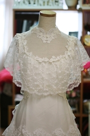 1970s Vintage Capelet Wedding Gown Sz S/M