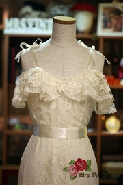 1970s Vintage White Off Shoulder Lace Dress Sz XS/S